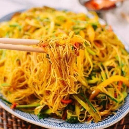 N2. Singapore Veggie Noodles