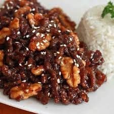 D11. Honey Walnut Beef Chef's Special